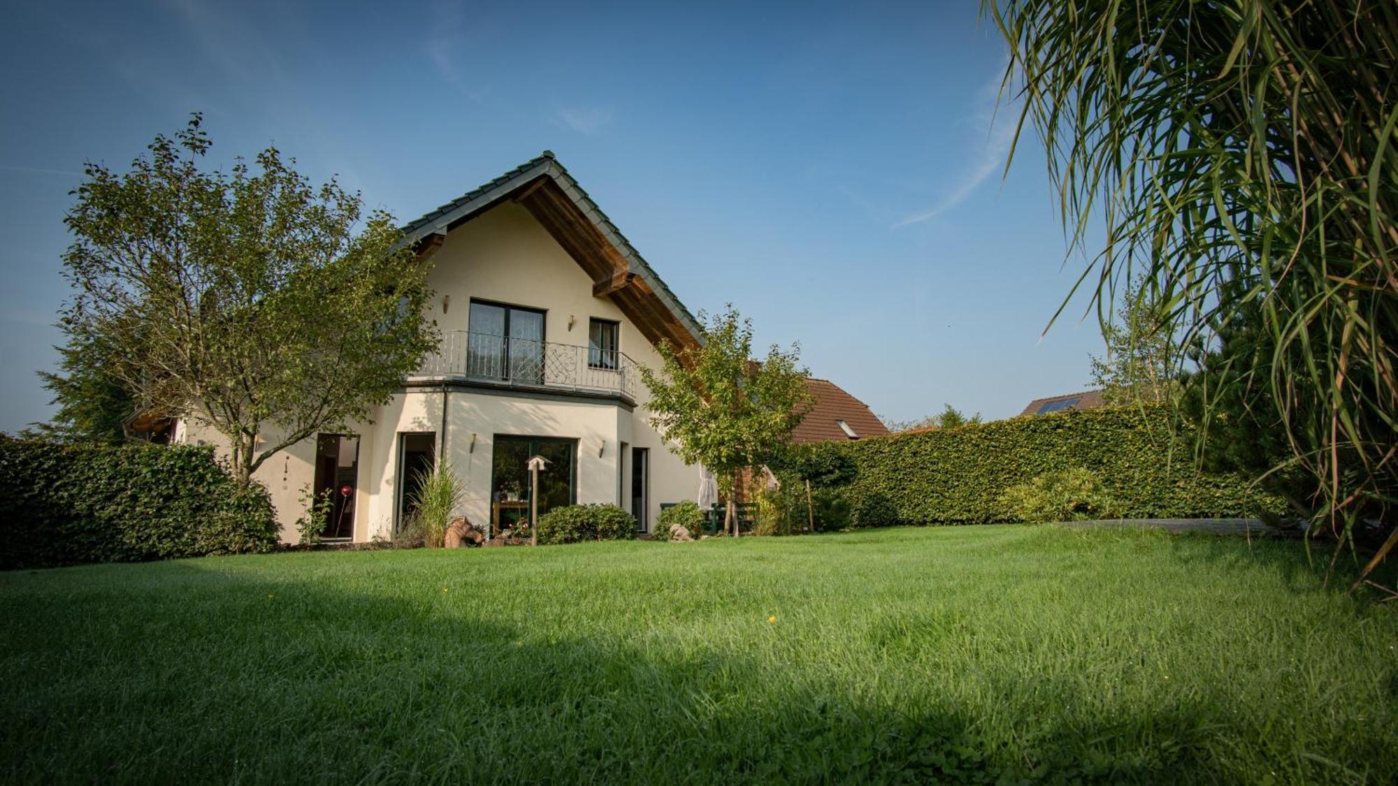 Ferienhaus Mountfrosch Mit Sauna Und Naturpool Monschau Exteriör bild